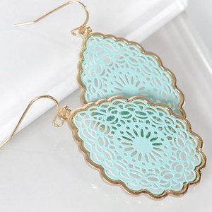 POMINA Teardrop Mint Celtic Filigree Dangle Oval Gold Trim Fishhook Earrings